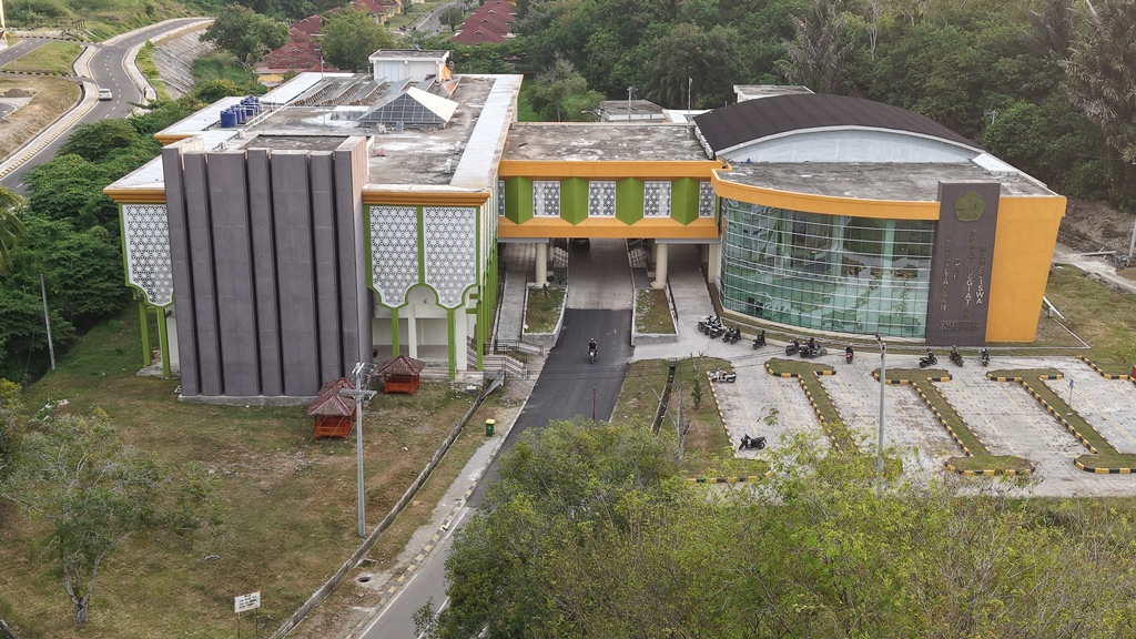 Gedung Pustaka dan Pusat Kegiatan Mahasiswa