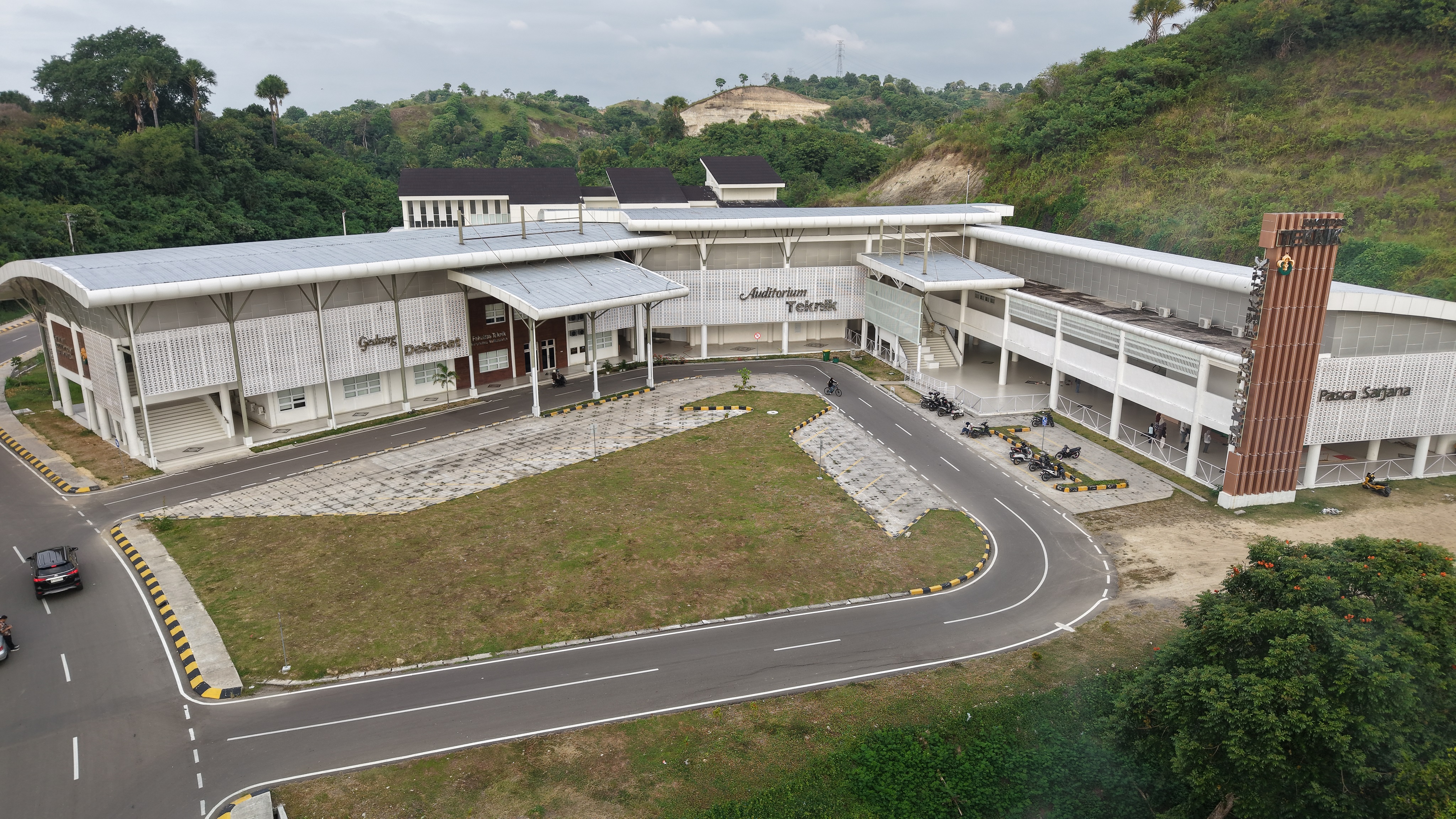 Gedung Dekanat Fakultas Teknik