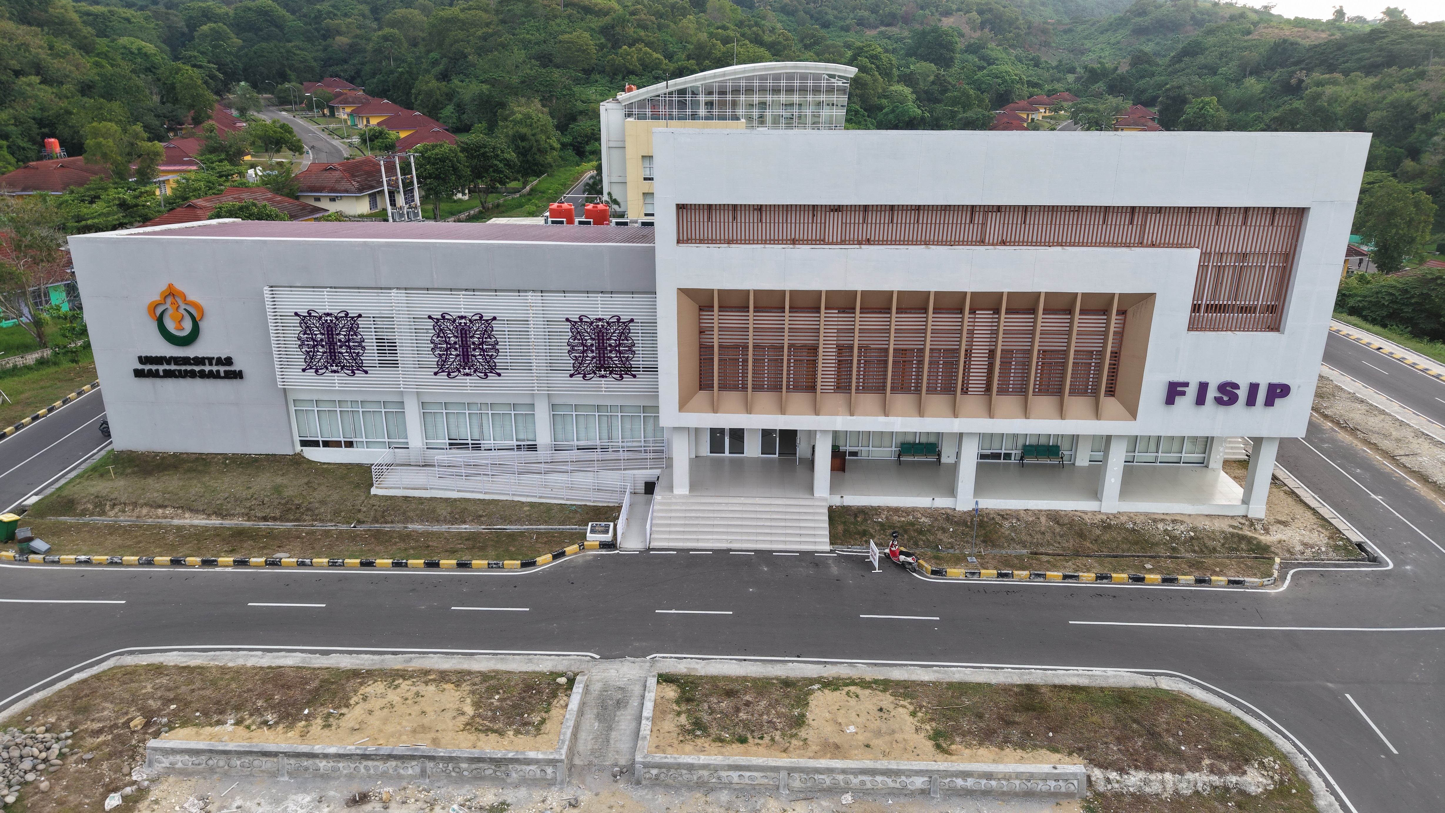 Gedung Dekanat Fakultas Ilmu Sosial dan Ilmu Politik