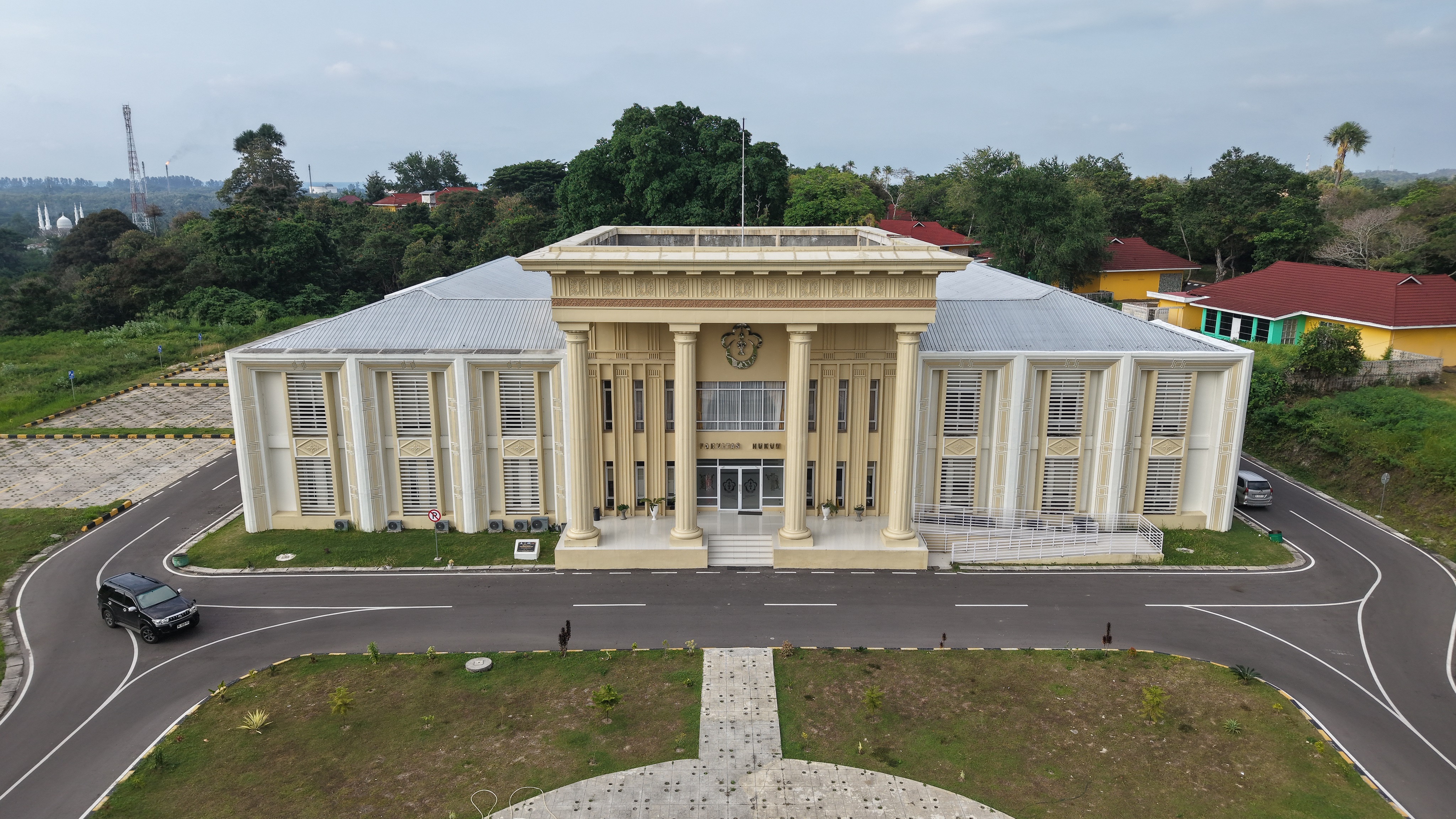 Gedung Dekanat Fakultas Hukum