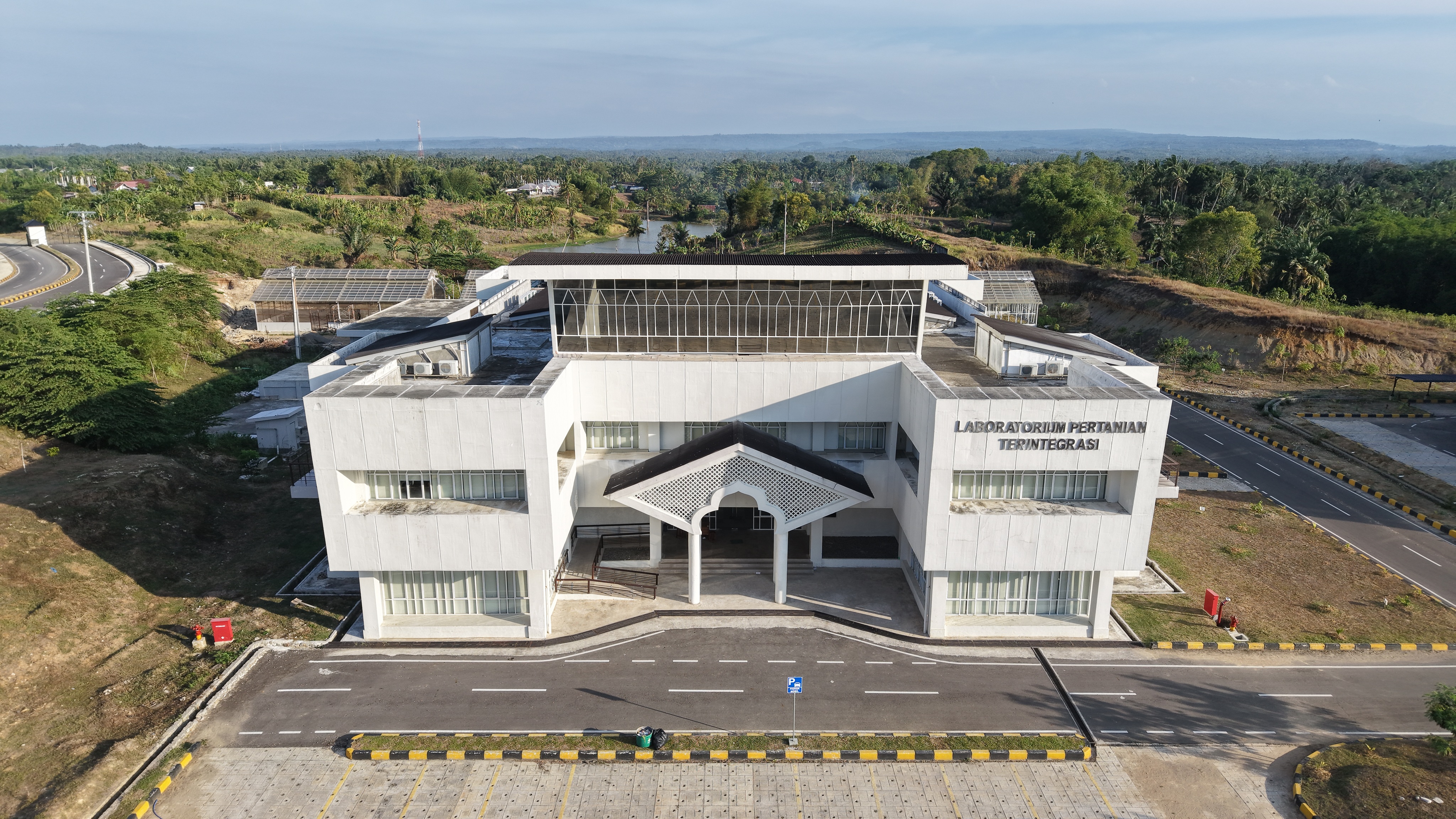 Gedung Laboratorium Pertanian Terintegrasi