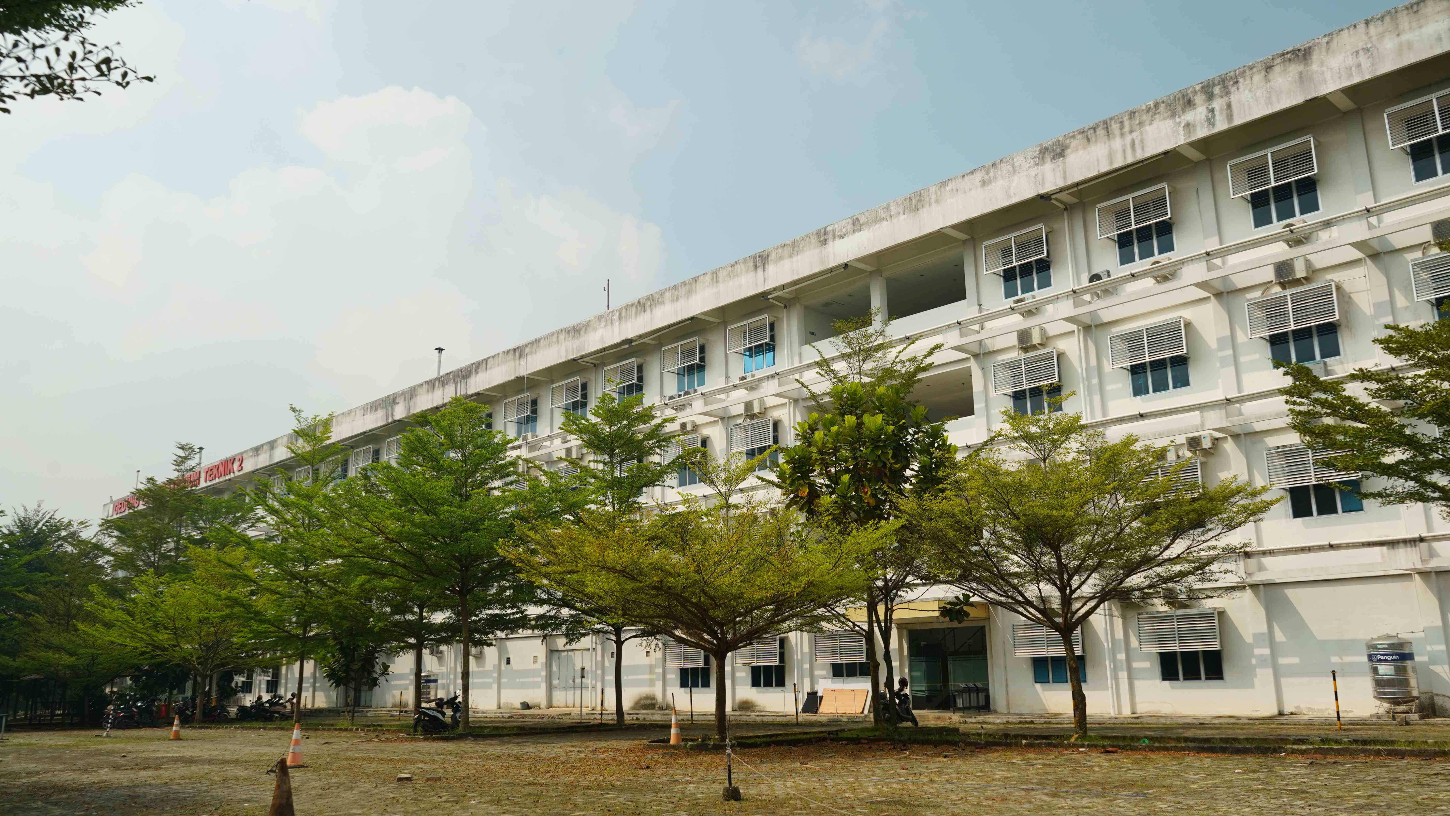 Gedung Laboratorium Teknik 2