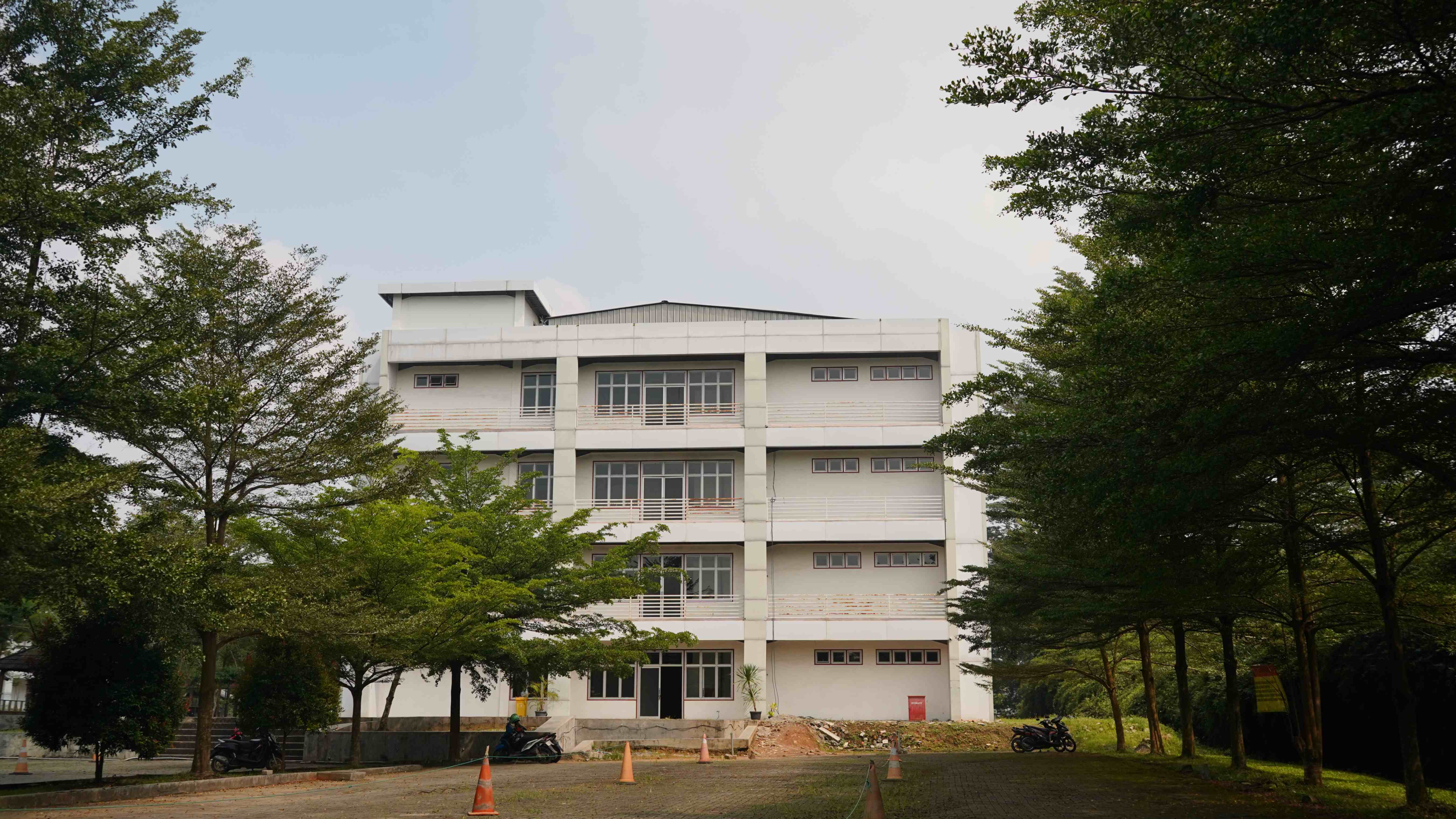 Gedung Laboratorium Teknik 1
