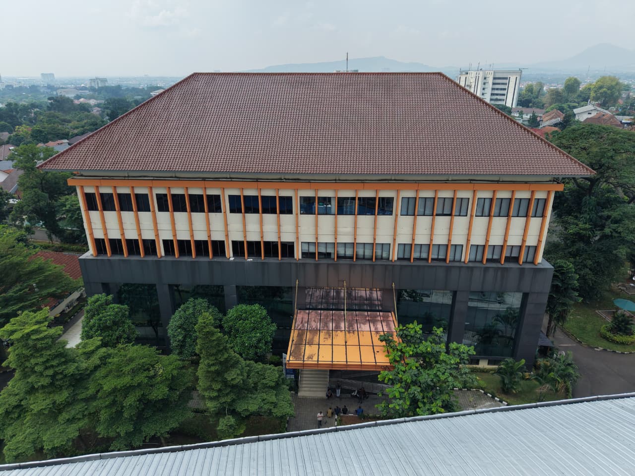 Gedung Science Techno Park IPB (Gedung Collaborative Research Center /CRC)