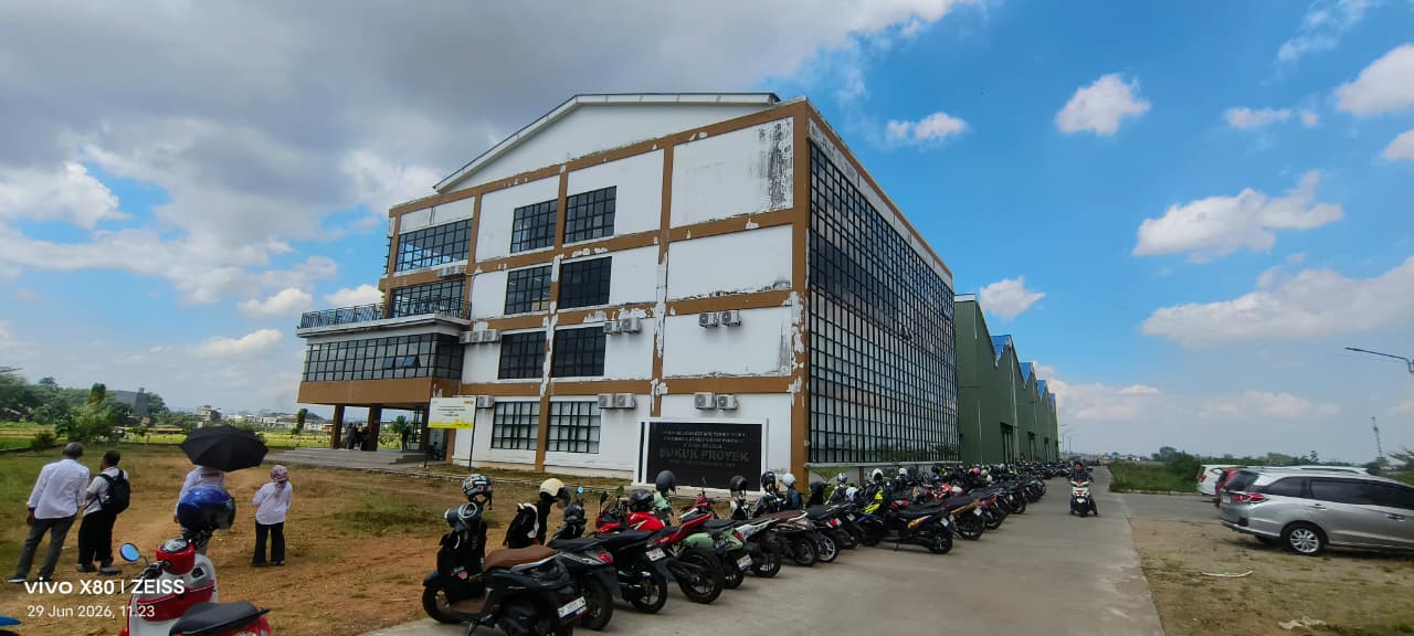 Gedung Kuliah, Laboratorium, dan Bengkel Teknik Mesin Kampus II PNUP