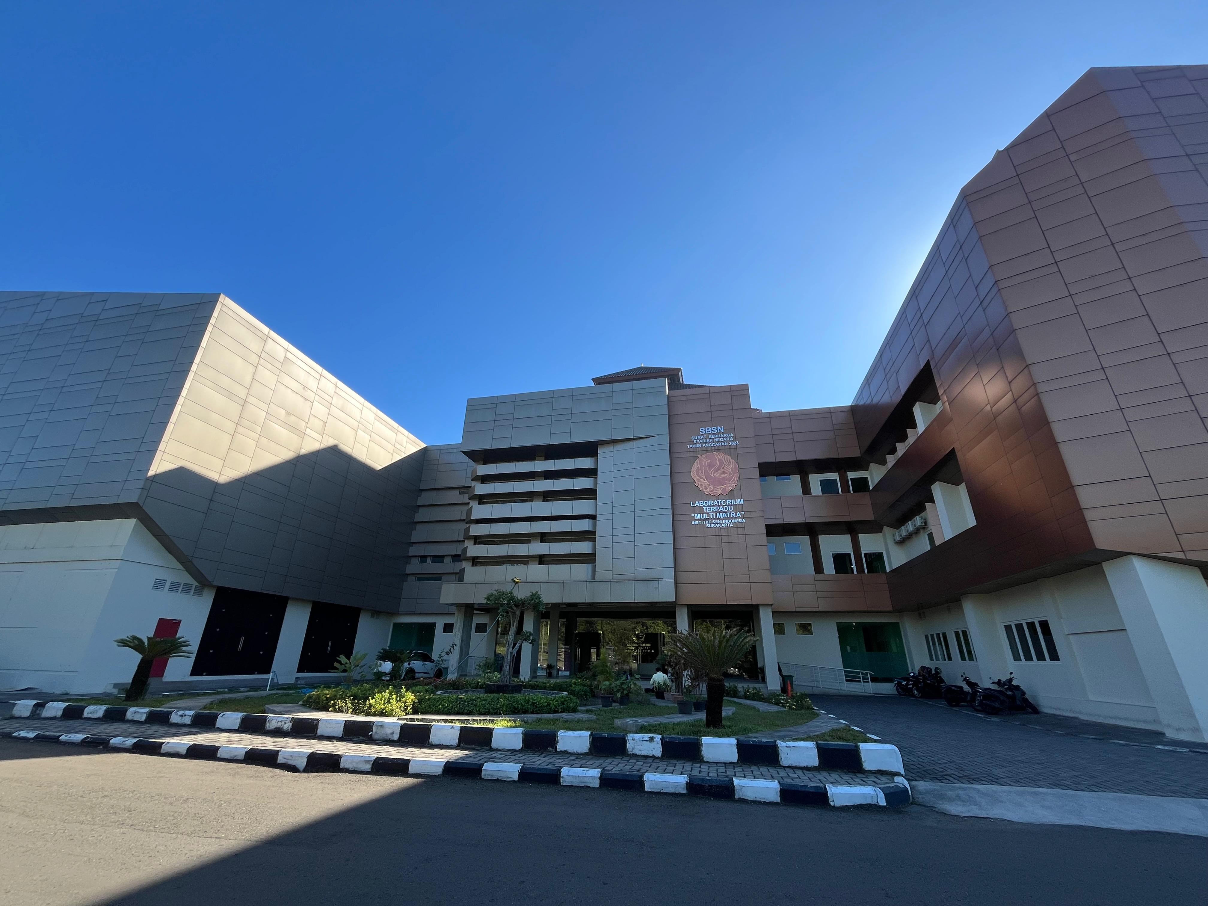 Gedung Laboratorium Terpadu Multimatra