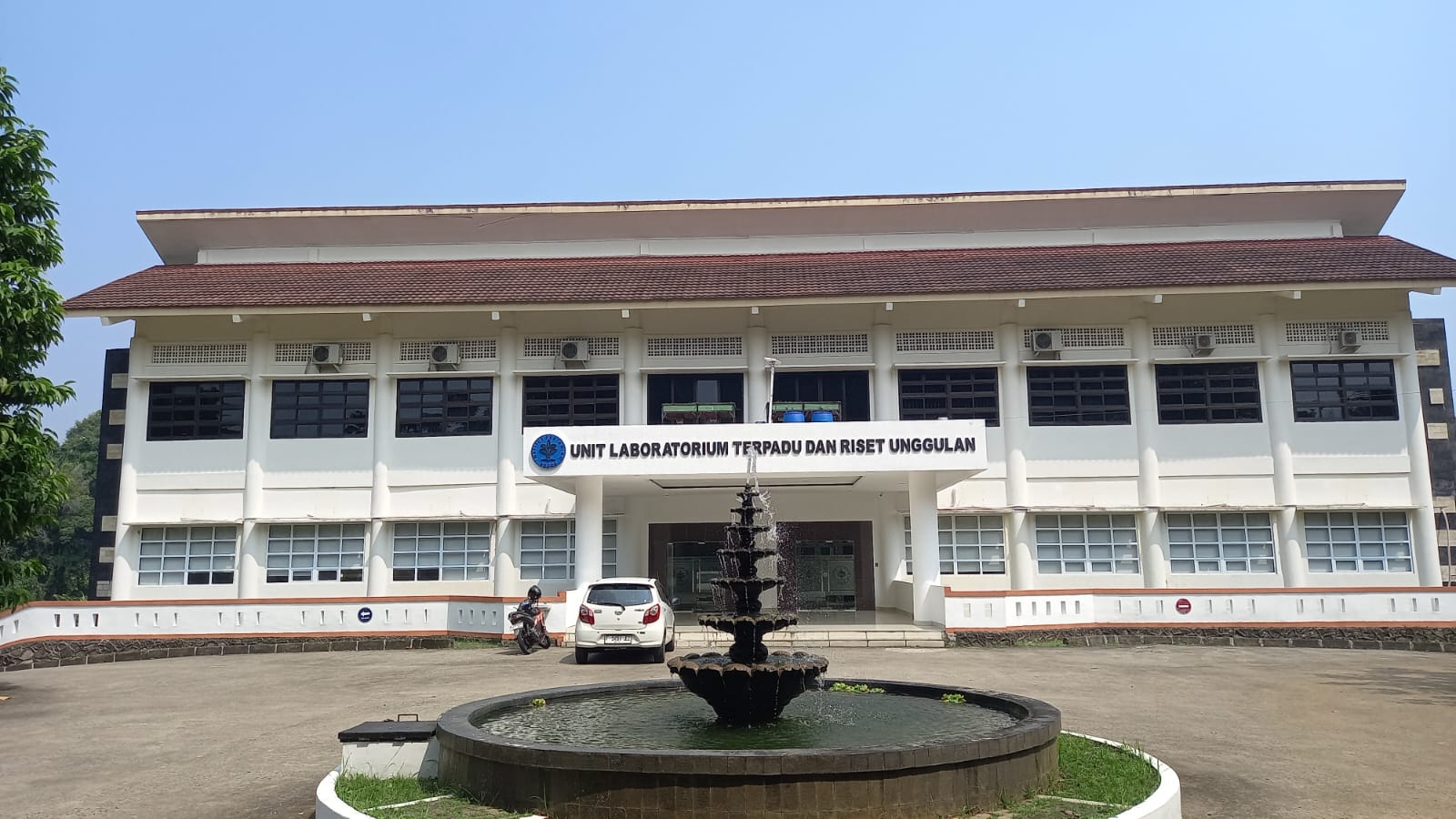 Gedung Advence Research (Laboratorium Terpadu dan Riset Unggulan)