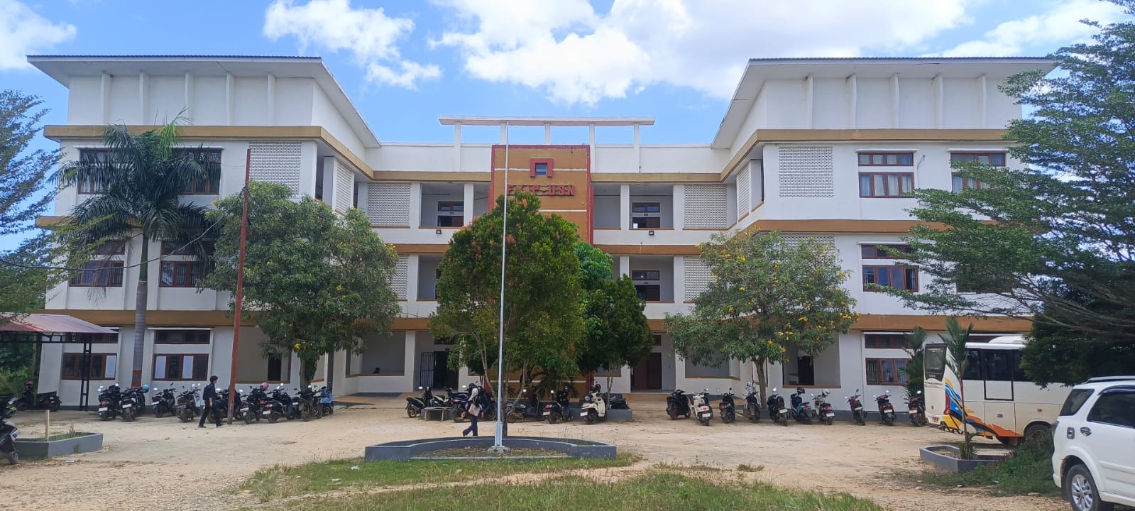 Gedung Kuliah B FKIP