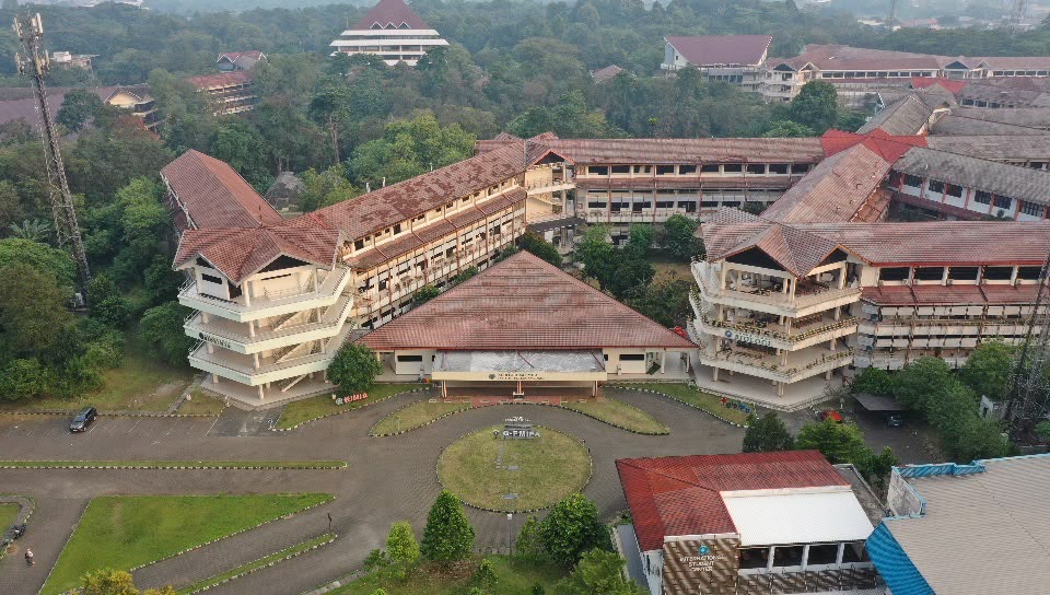 Gedung Fakultas Matematika dan IPA, Departemen Biokimia